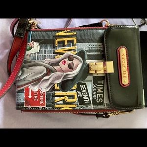 EUC Nicole Lee Crossbody
